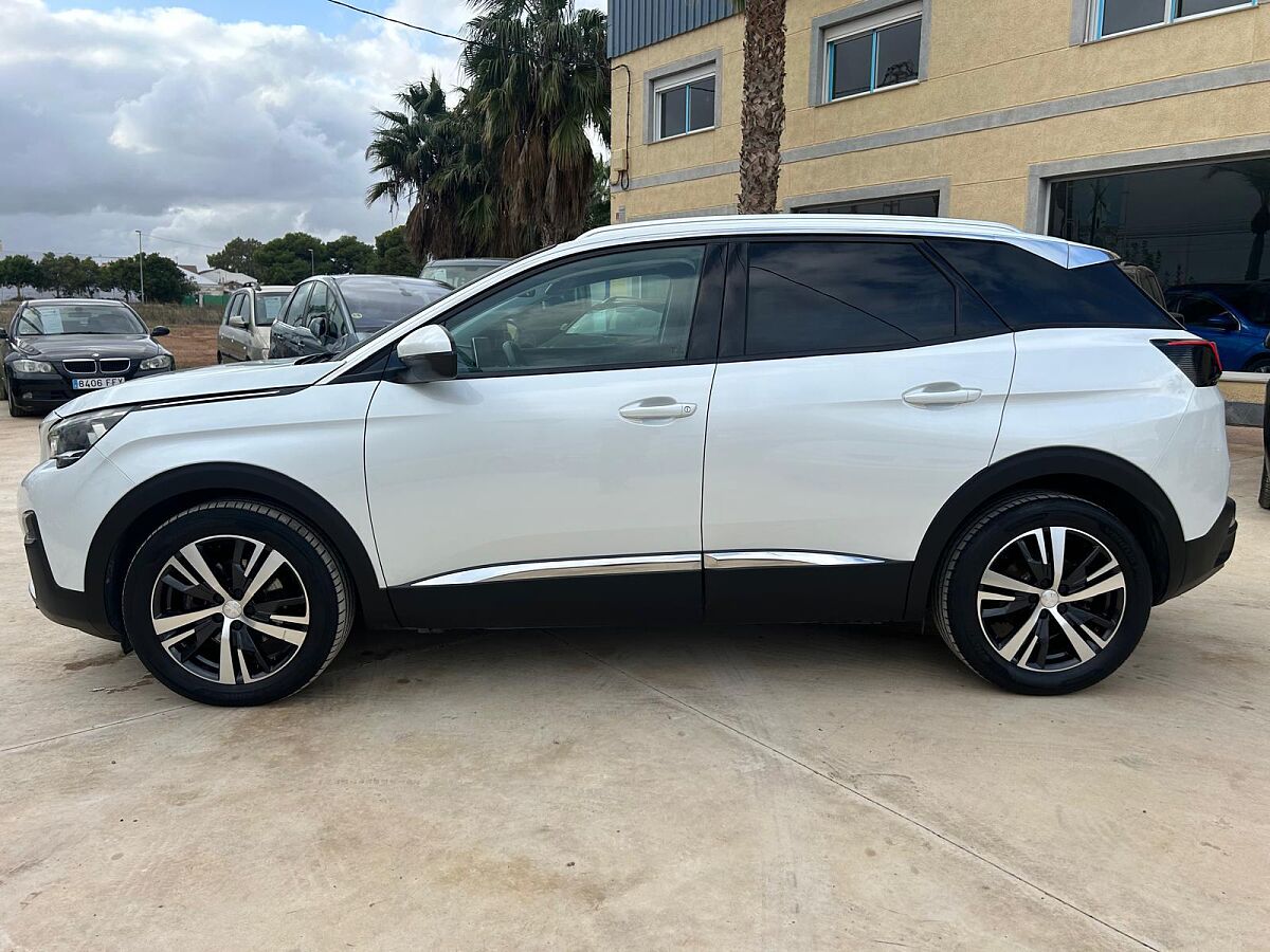 PEUGEOT 3008 ALLURE 1.5 BLUE HDI AUTO SPANISH LHD IN SPAIN ONLY 56000 MILES 2018